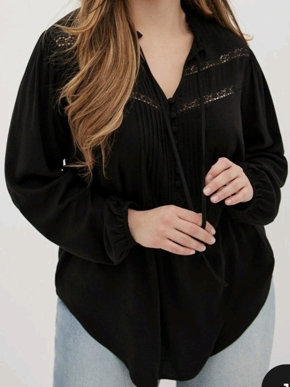 Torrrid Women’s Black Lace Yoke Button Front Blouse Size 3
